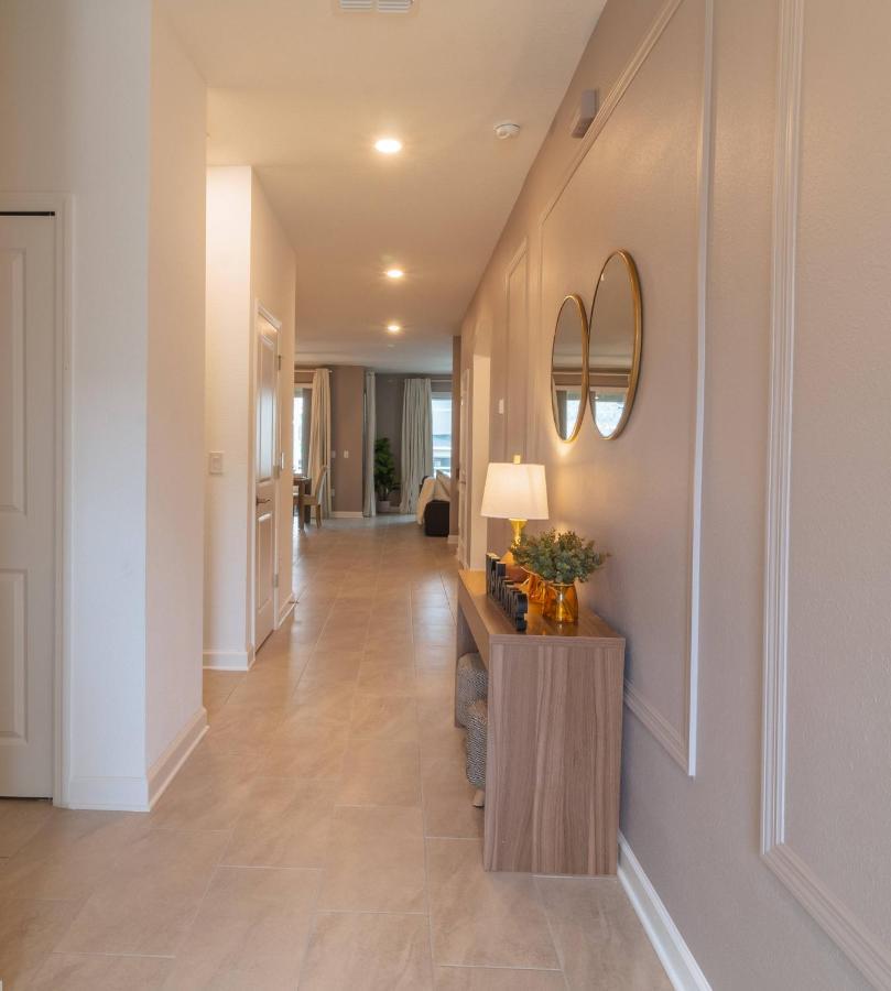 Gorgeous 6-bedroom House With Private Pool *