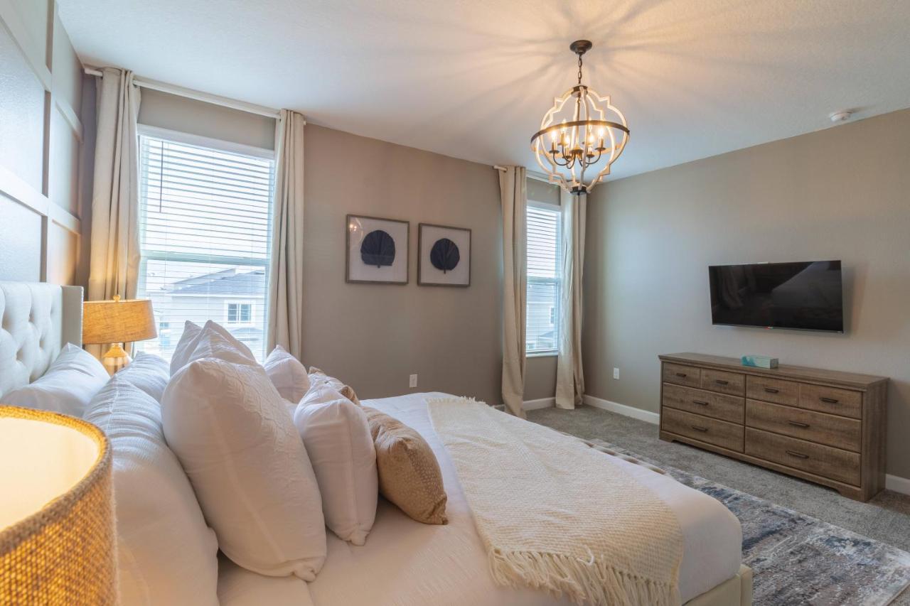 Gorgeous 6-bedroom House With Private Pool * Kissimmee