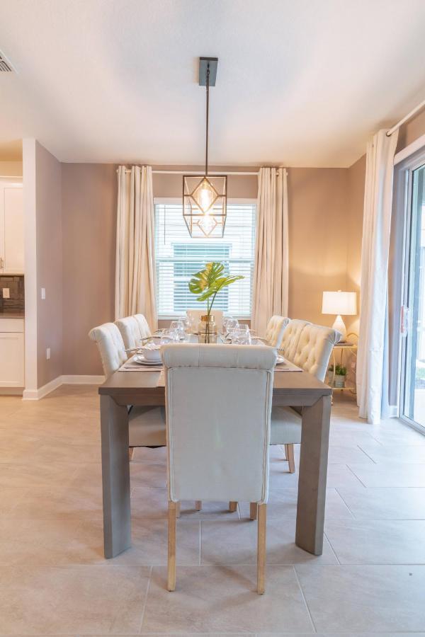 Gorgeous 6-bedroom House With Private Pool Kissimmee