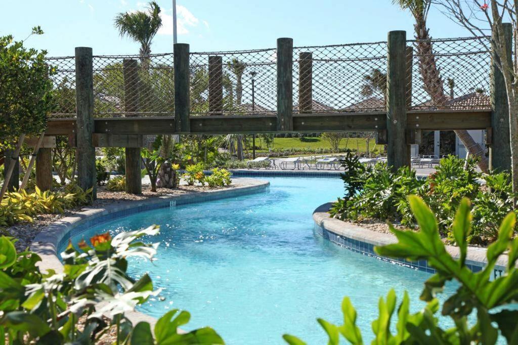 Gorgeous 6-bedroom House With Private Pool *